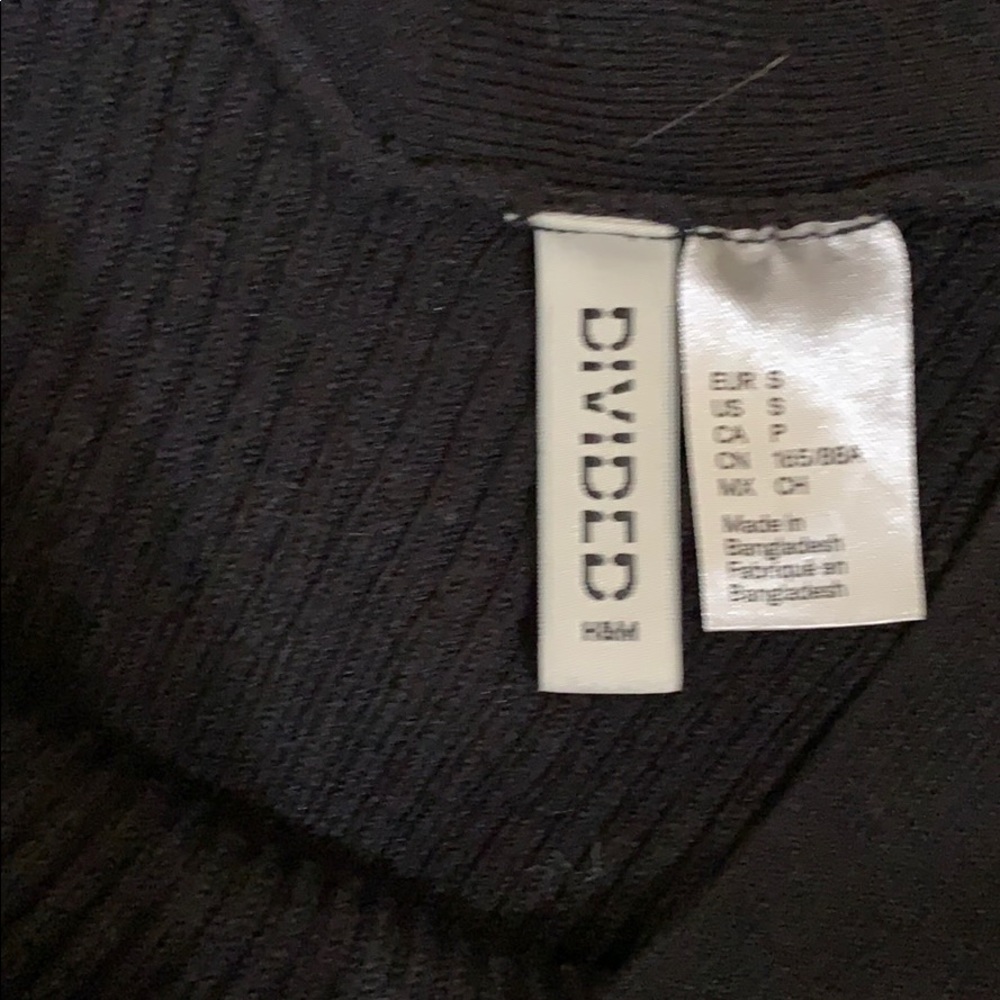 Black long sleeve top - Picture 2 of 2